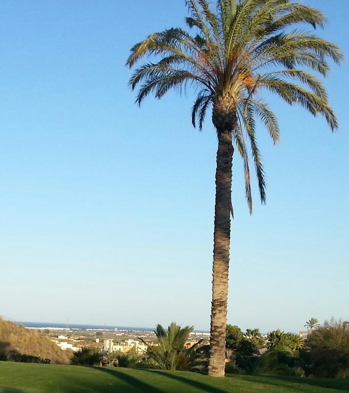 Apartamento Unifamiliar Golf Vera Urb Privada Y Tranquila Bilik gambar