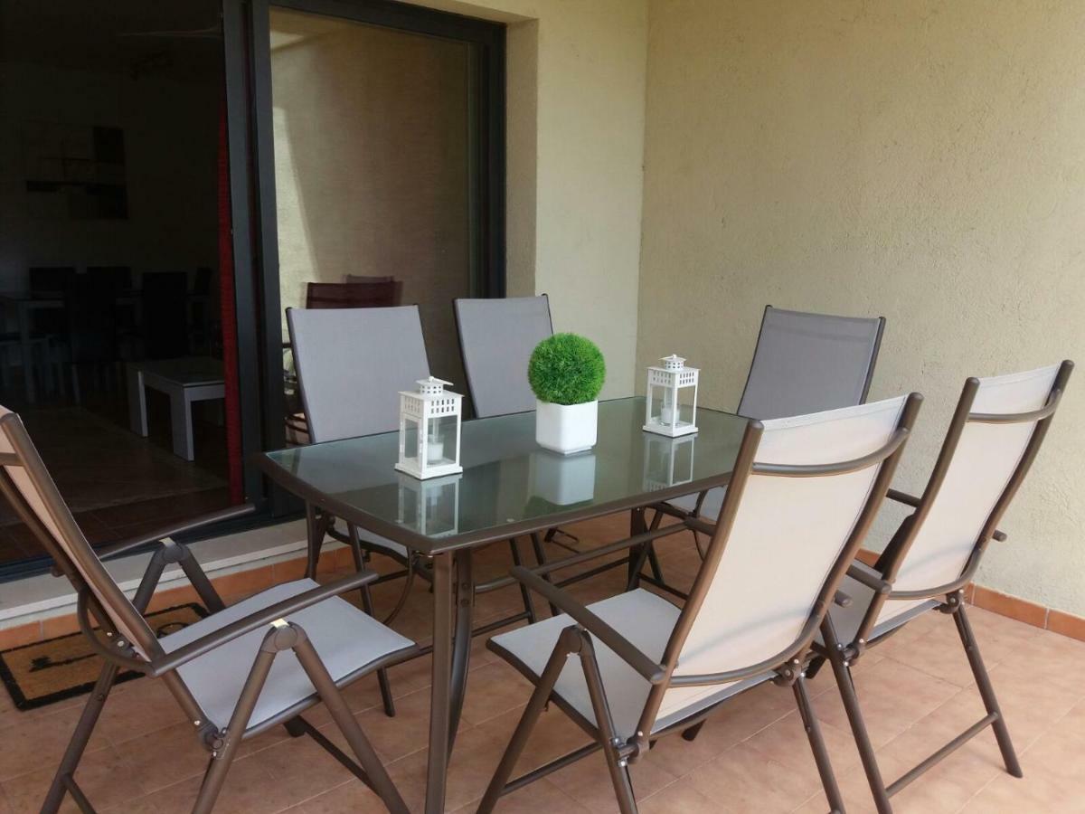 Apartamento Unifamiliar Golf Vera Urb Privada Y Tranquila Luaran gambar